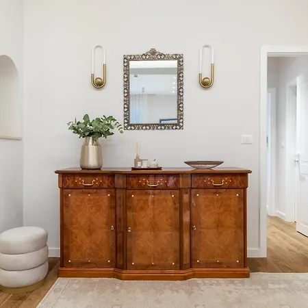 Seaway Balcony & Sea View