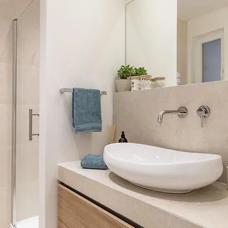 Seaway Balcony & Sea View Appartement *